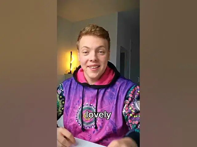 Video thumbnail for I Moved to London