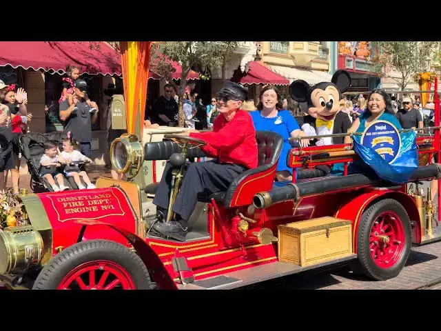 'Video thumbnail for 2026-2027 Disneyland Ambassador Cavalcade 4K'