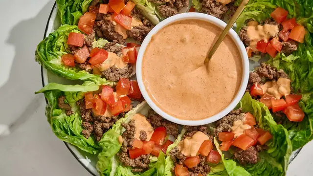 Video thumbnail for Burger Deluxe Lettuce Wraps Recipe