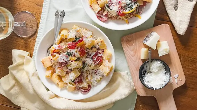 Video thumbnail for Smoky Mustardy Kielbasa Pasta Recipe