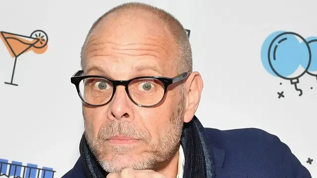 'Video thumbnail for 10 Times Food Network Judges Were Brutally Honest'