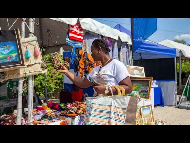 'Video thumbnail for RAFARINO : Foire Culturelle et Artisanale pour la Fête du Grand Patron St-Georges'