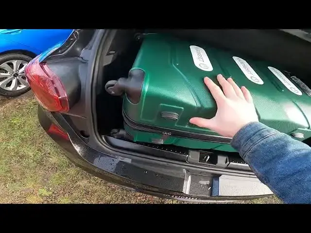 Video thumbnail for How Much Luggage will fit in the Trunk of Dacia Sandero III ( 2021 – now ) | Trunk Capacity