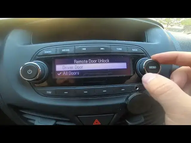 Video thumbnail for How to Manage Remote Door Unlock Function in Opel Karl ( 2015 - 2018 )