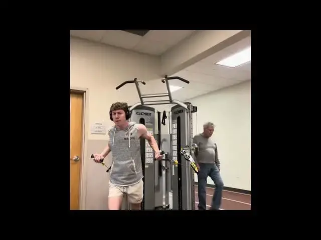 'Video thumbnail for Cable chest flies'