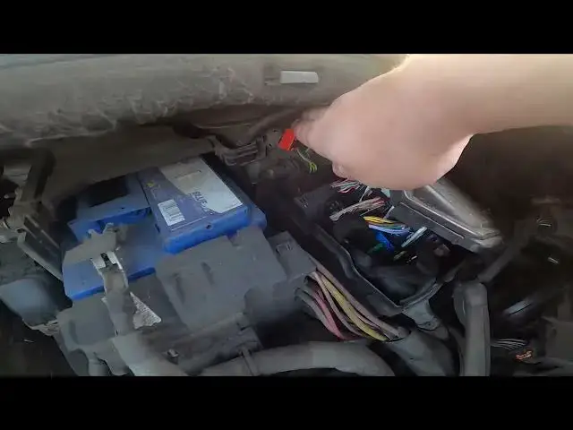 Video thumbnail for Where is Fuse Box Under the Hood in Citroen C4 Picasso II ( 2013 – 2018 )) - Find Fuse Box