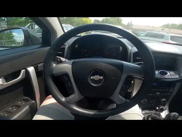 'Video thumbnail for How to Manually Lock or Unlock Doors in Chevrolet Captiva II ( 2011 - now ) | Manage All Lock Doors'