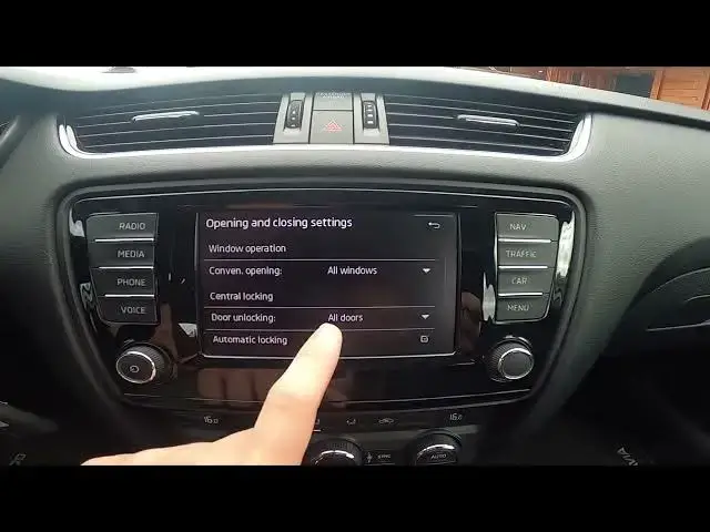 'Video thumbnail for How to Manage Central Locking in Skoda Octavia III ( 2013 – 2020 ) - Manage Door Locks'
