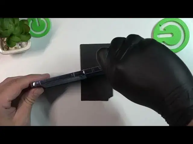 'Video thumbnail for Samsung Galaxy Z Flip4 - Does it have SD Card Slot'