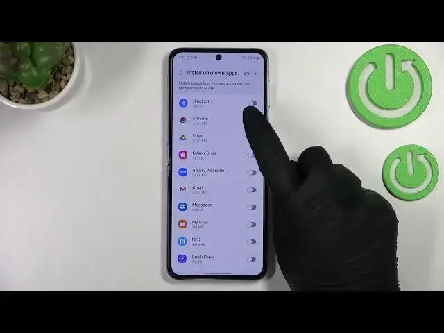'Video thumbnail for How to Allow Unknown Sources on Samsung Galaxy Z Flip4 - Install Unknown Apps'