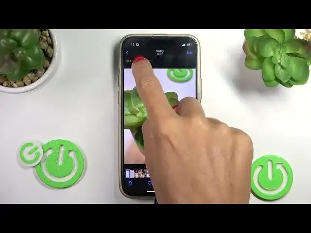 Video thumbnail for How to Make Boomerang from Live Photo on iPhone? | BOUNCE EFFECT