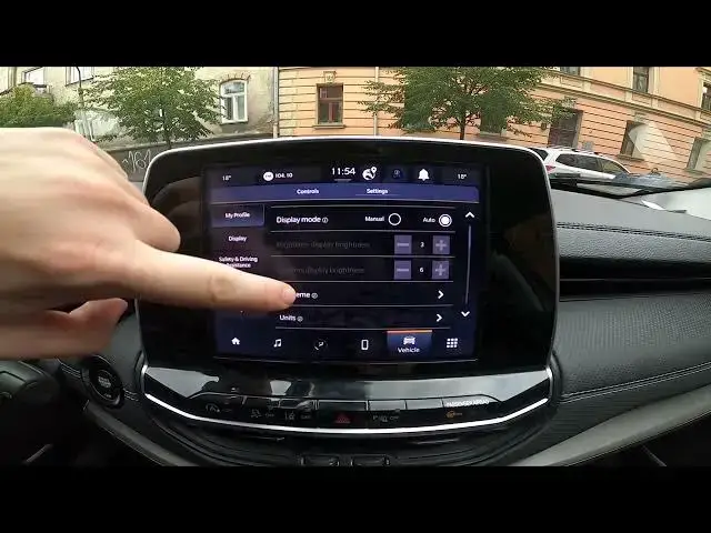 Video thumbnail for How to Find and Manage Display Settings in Jeep Compass II Facelifting ( 2021 - now )
