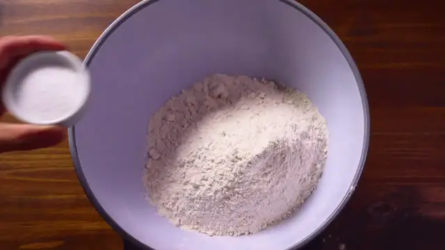 'Video thumbnail for How To Make Flaky Buttermilk Biscuits(720P_HD)'