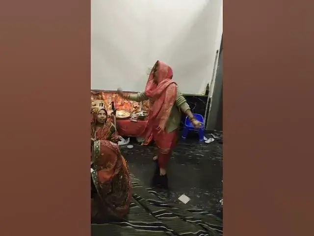 Video thumbnail for श्याम पिया मेरी रंग दे चुनरिया #happy_lokgeet #viral #डांस #hindi #topbhajan