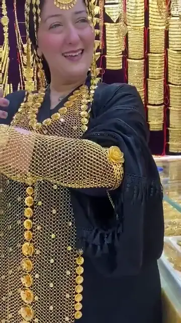 Video thumbnail for الصوت الأصلي - أميرة الدهب