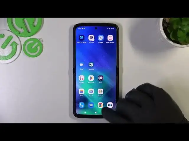 'Video thumbnail for Motorola Razr 2022 - How To Add Passes To Google Wallet'