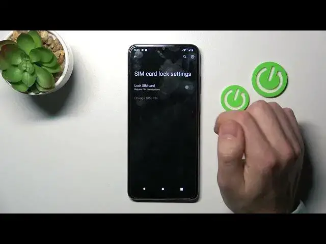 'Video thumbnail for How to Lock the SIM Card with a SIM PIN on the MOTOROLA Moto E22'