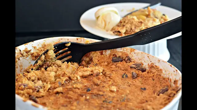 Video thumbnail for Apple Crisp Recipe | How To Make An Apple Crumble | SyS