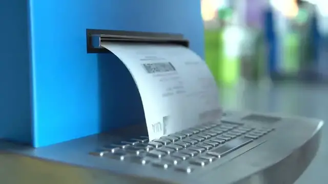 Video thumbnail for 8 Things to NEVER do at the Airport Before Boarding a Flight(720P_HD)