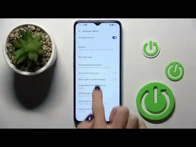 'Video thumbnail for How to Activate Automatic System Updates on OPPO A57s'