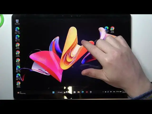 Video thumbnail for Microsoft Surface Pro X - How To Use Right Click Without Mouse
