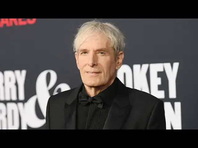 Video thumbnail for Michael Bolton’s Daughters Share the “Strange” Signs Behind His Incurable Diagnosis
