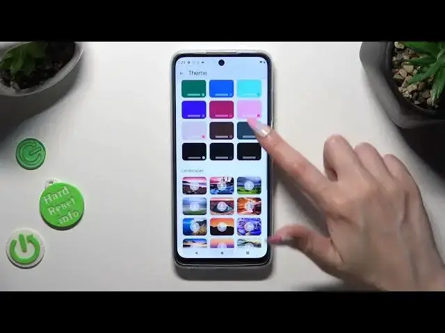 'Video thumbnail for How To Change and Customize Keyboard Theme On Motorola Moto G32'