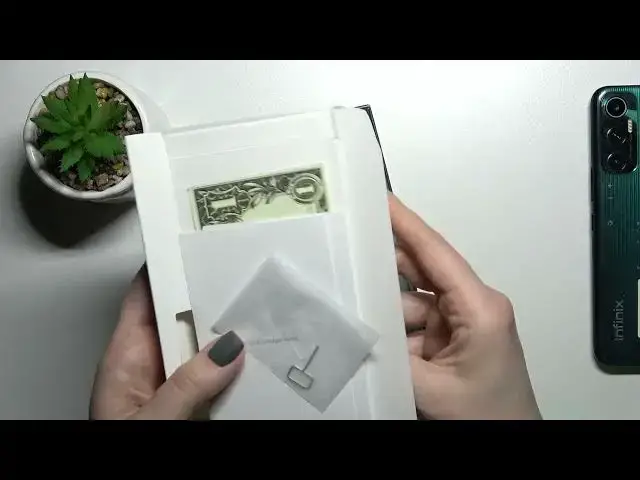 Video thumbnail for Does Infinix Hot 11 come with a Case?