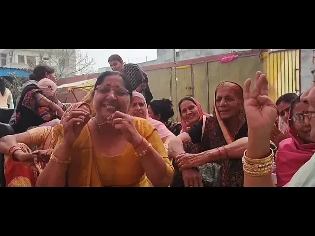 Video thumbnail for बनडी, बनड़ा का शादी में गाने वाला गीत, घोड़ी चढ़ के आ जाईए बने #happy_lokgeet #viral वीडियो#जकड़ी