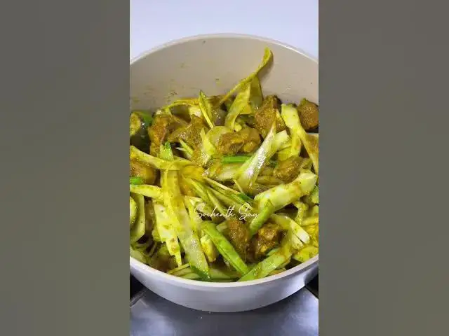 Video thumbnail for Simple Cambodian Dishes at Home | របៀបធ្វើសម្លរកកូរអោយមានរស់ជាតិឆ្ងាញ់