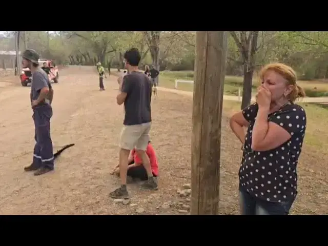 'Video thumbnail for Angustia infinita: El fuego acecha sobre las casas de San Esteban este domingo'