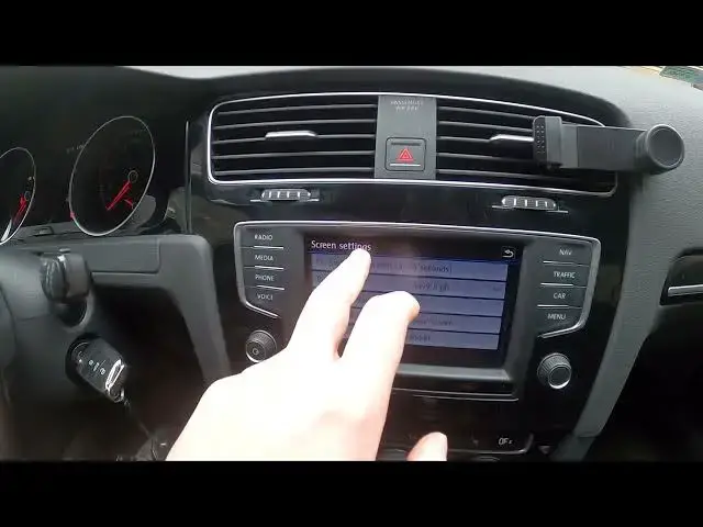 Video thumbnail for How to Turn Screen Display Off in Volkswagen Golf VII ( 2012 - 2020 ) - Blank Screen Display