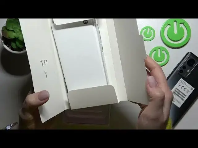 Video thumbnail for Does XIAOMI 12X Come With Earbuds? Let's Find Out!