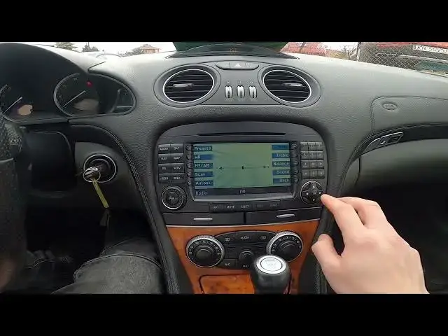 Video thumbnail for How to Enter and Manage Radio Equalizer in Mercedes SL55 R230 ( 2001 – 2008 )