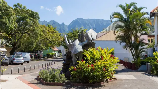 Video thumbnail for L'Entre-Deux | kreolisches Dorf auf der Île de la Réunion