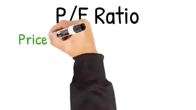 'Video thumbnail for PE Ratio Explained Simply Finance in 5 Minutes!'