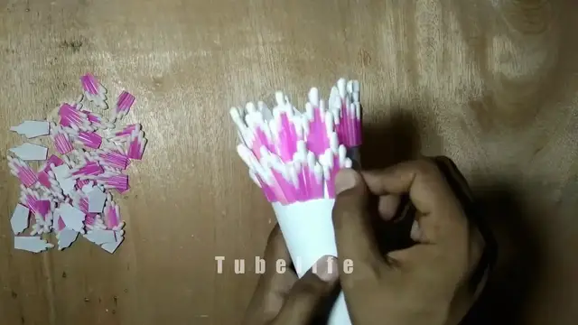 Video thumbnail for How to Make a Flower Vase with Cotton Buds Easy - DIY Craft | Tubelife