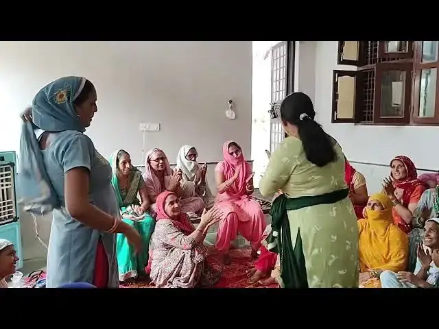 Video thumbnail for DEWAR BHABHI KE MAJAKIA GEET PAR DANCE देवर भाभी के मजाकिया गीत पर डांस