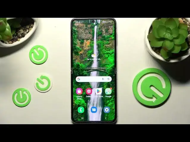 Video thumbnail for How to Change and Customize Keyboard Theme on Samsung Galaxy Z Flip4 - Gboard