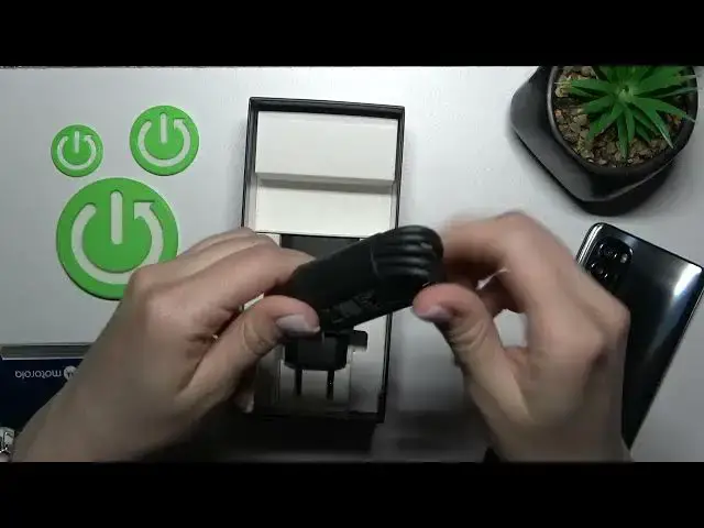 Video thumbnail for Does New Motorola Moto G82 come with a USB Cable?