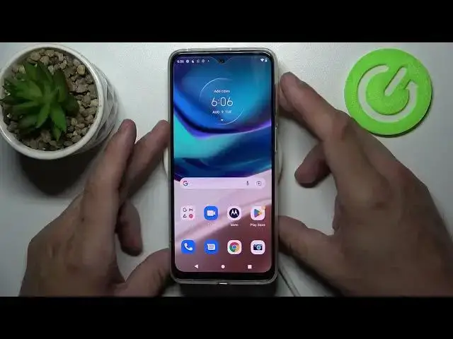 'Video thumbnail for Does the MOTOROLA Moto G42 Support the Wireless Charging?'