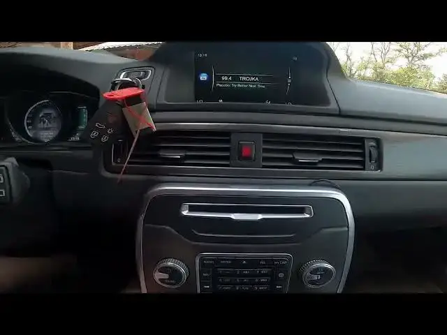 'Video thumbnail for How to Enable or Disable Traffic Programme for Radio in VOLVO V70 III ( 2007 – 2016 ) - Manage TP'