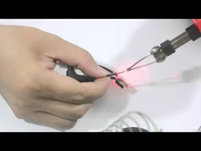 Video thumbnail for Cách chế tai nghe và mic điện thoại dùng trên PC