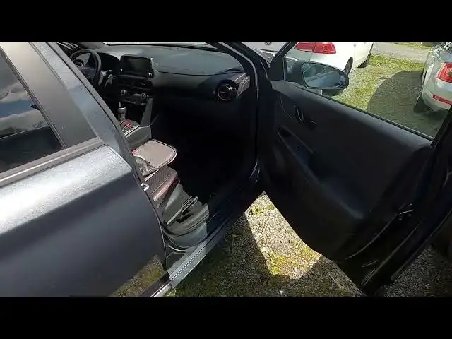 'Video thumbnail for How to Enable or Disable Passenger Airbags in Hyundai Kona ( 2017 – now )'