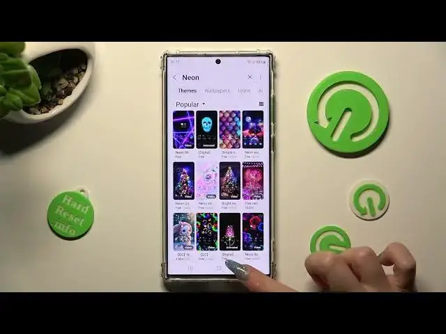 'Video thumbnail for How to Change Device Theme on Samsung Galaxy S23 Ultra - Add New Theme'
