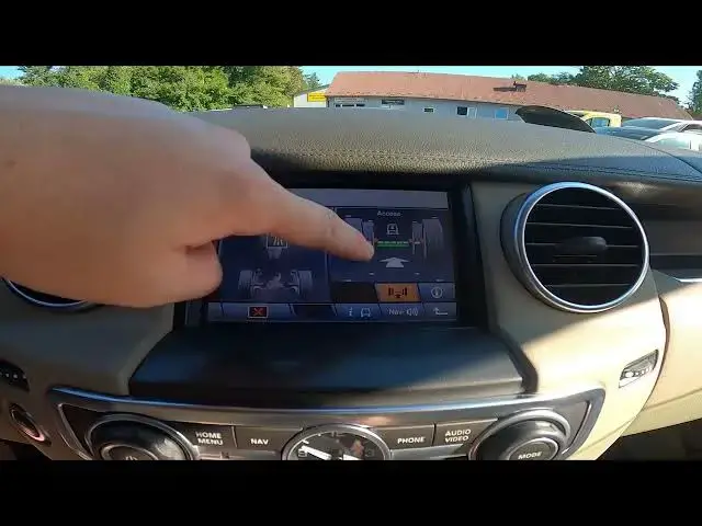 Video thumbnail for How to Check Off-Road Info in Land Rover Discovery IV ( 2010 – 2016 ) | Check Wheel Position