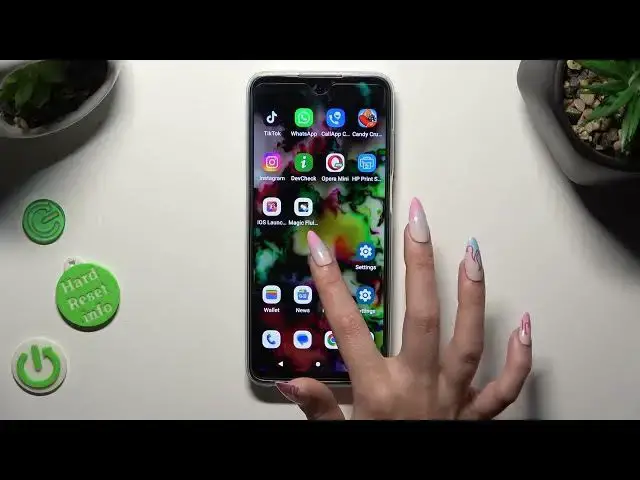'Video thumbnail for How to Intsall Live Interactive Wallpaperse on MOTOROLA Moto G32 - Magic Fluids App'