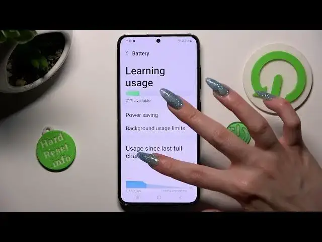 'Video thumbnail for How to Turn On / Off Fast Wireless Charging on Samsung Galaxy S23'