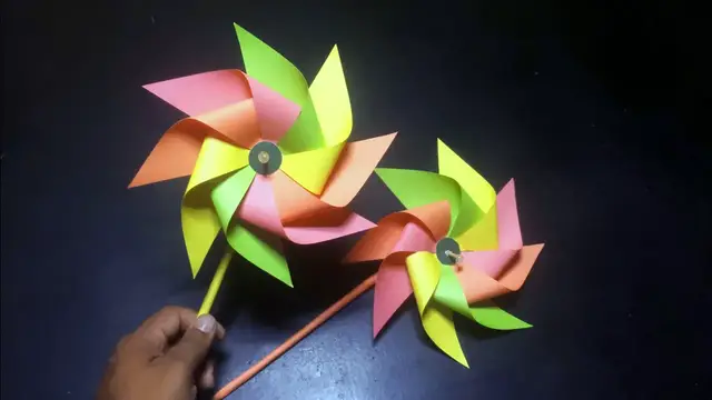 Video thumbnail for How to make paper spinner for kids