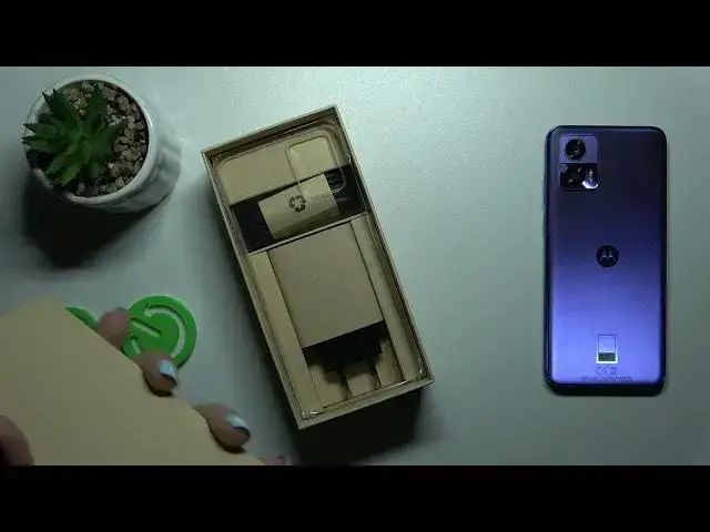 'Video thumbnail for Does the MOTOROLA Edge 30 Neo Device Come with Earbuds? Let's Figure Out!'